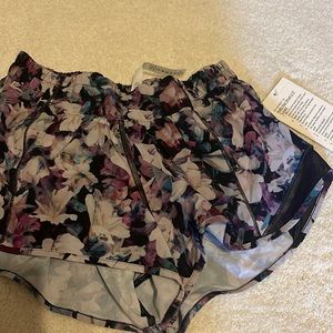 new lululemon short with tags!